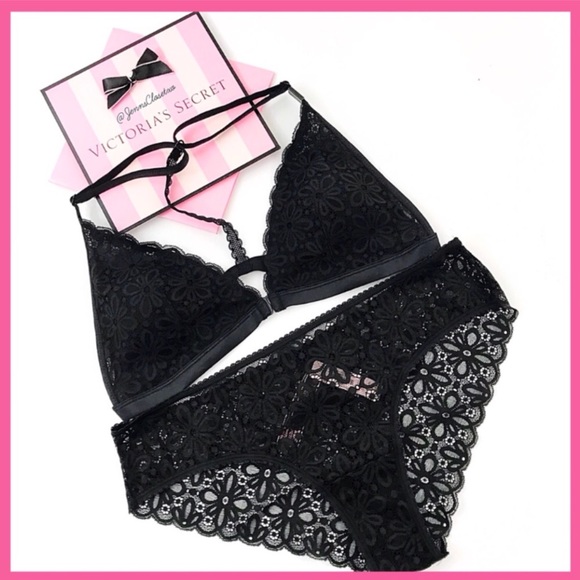 Victoria's Secret Other - •Victoria’s Secret• Daisy Bralette & Panty set